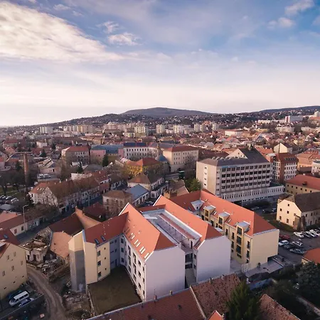 V10 Appartement Pécs